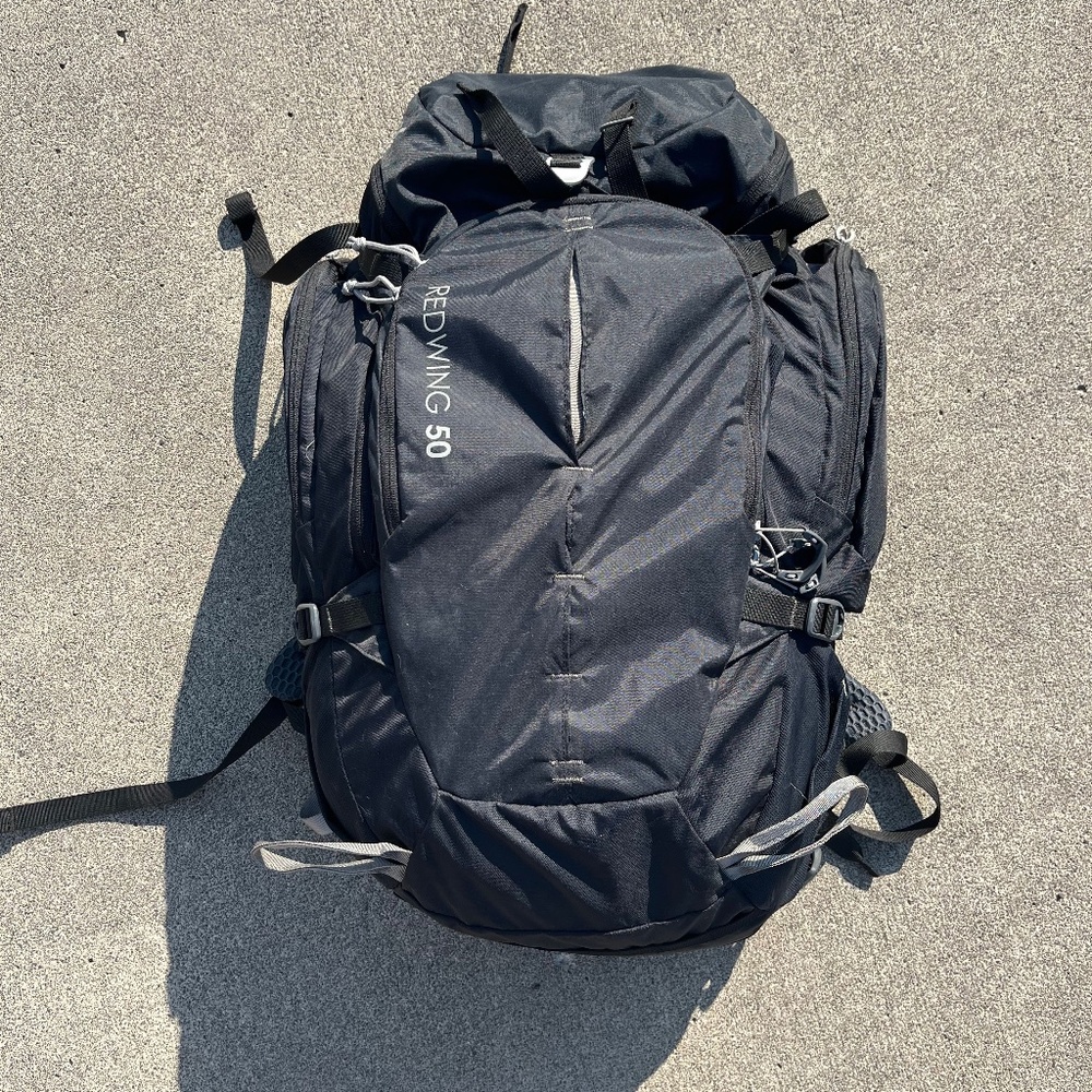 Kelty Redwing 50 Black 22615216BK with Metal Clip Beaver Tail----MINT!!!